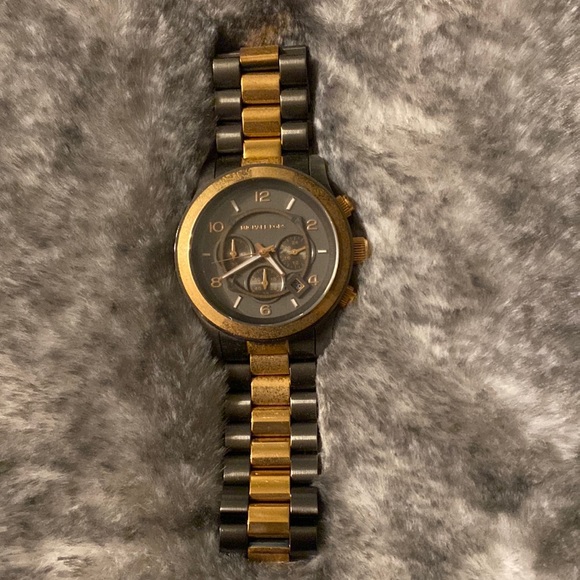 Michael Kors watch - Picture 1 of 3